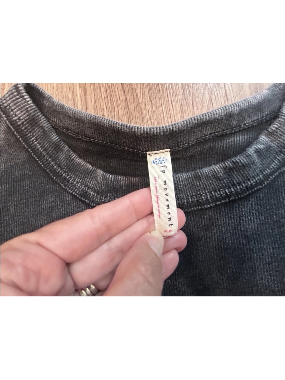 Free People Movement Long Sleeve Ribbed Crew Neck Top Size Medium - Picture 4 of 10
